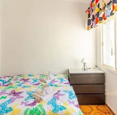 Con Terraza Торевьиа